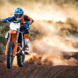 KTM 250 SX MY 2017 Action 06